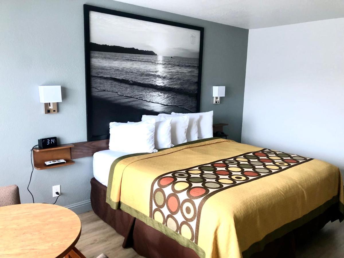 ซูเปอร์ 8 บาย วินด์แฮม ฟอร์ต บรากก์ Motel ฟอร์ตแบรก ภายนอก รูปภาพ