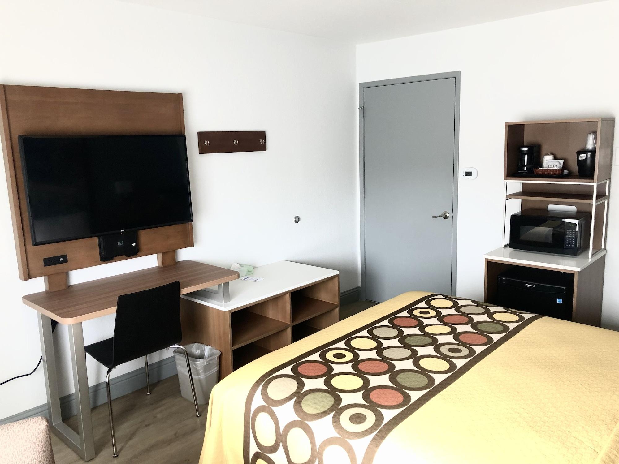 ซูเปอร์ 8 บาย วินด์แฮม ฟอร์ต บรากก์ Motel ฟอร์ตแบรก ภายนอก รูปภาพ