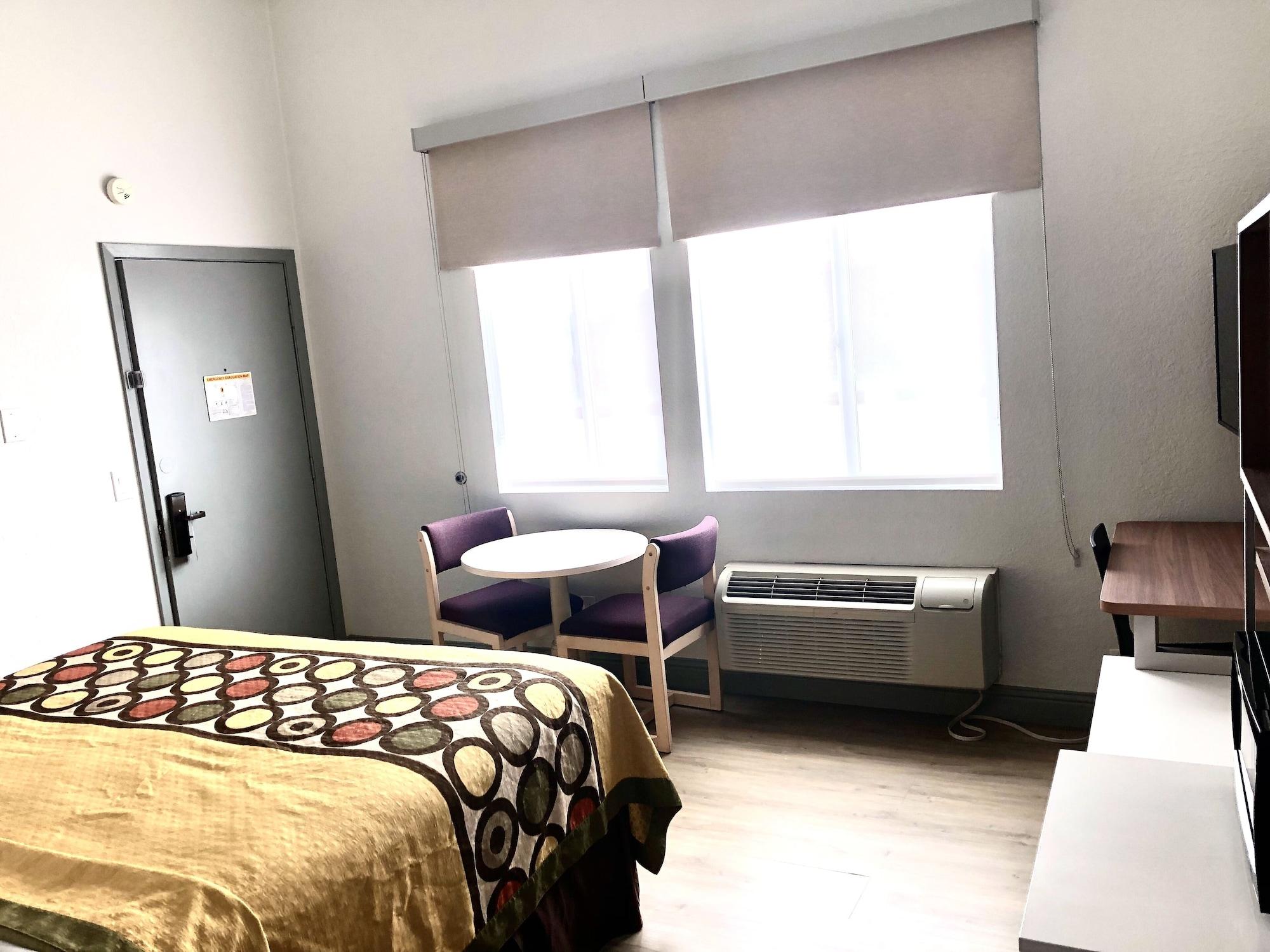 ซูเปอร์ 8 บาย วินด์แฮม ฟอร์ต บรากก์ Motel ฟอร์ตแบรก ภายนอก รูปภาพ