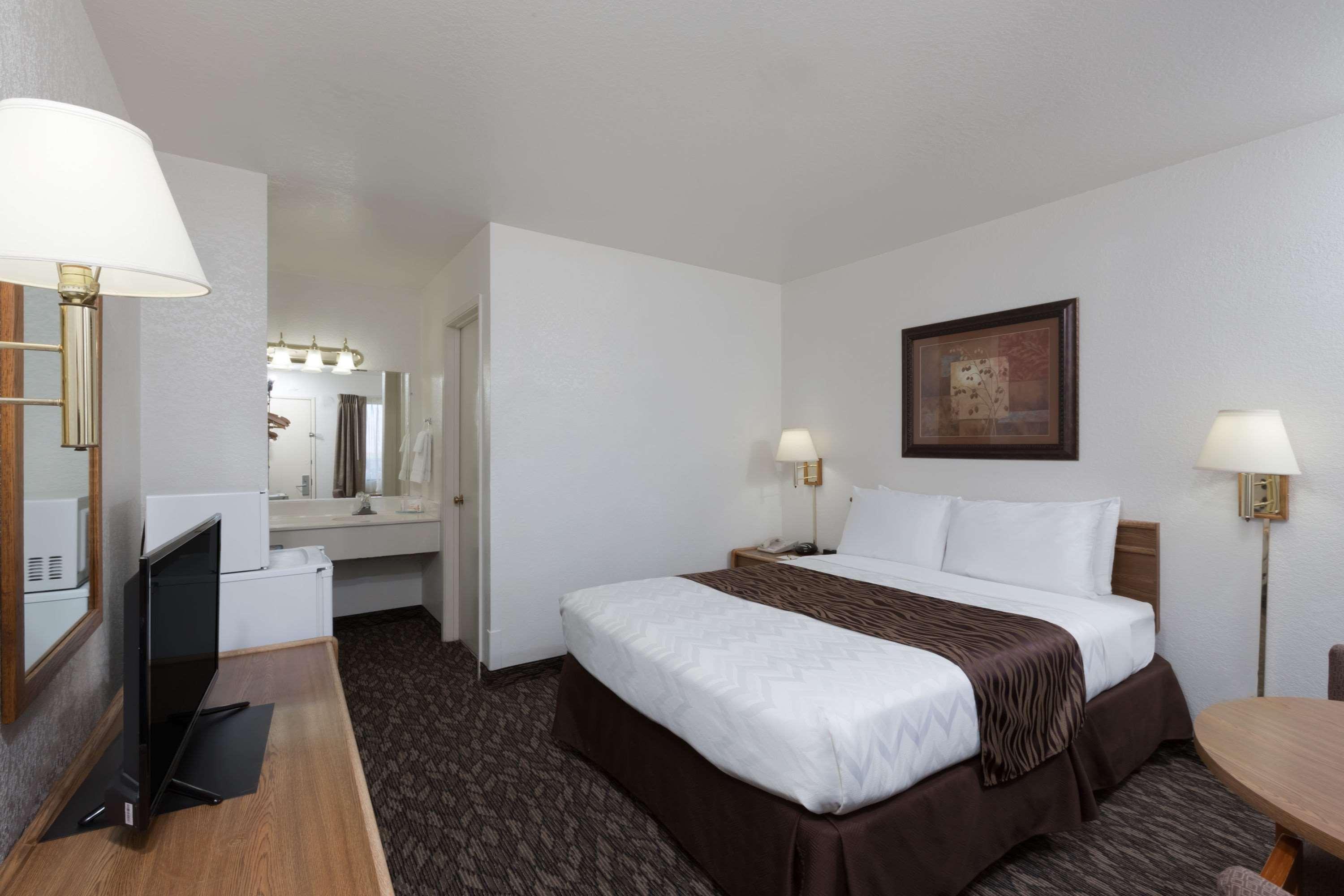 ซูเปอร์ 8 บาย วินด์แฮม ฟอร์ต บรากก์ Motel ฟอร์ตแบรก ภายนอก รูปภาพ