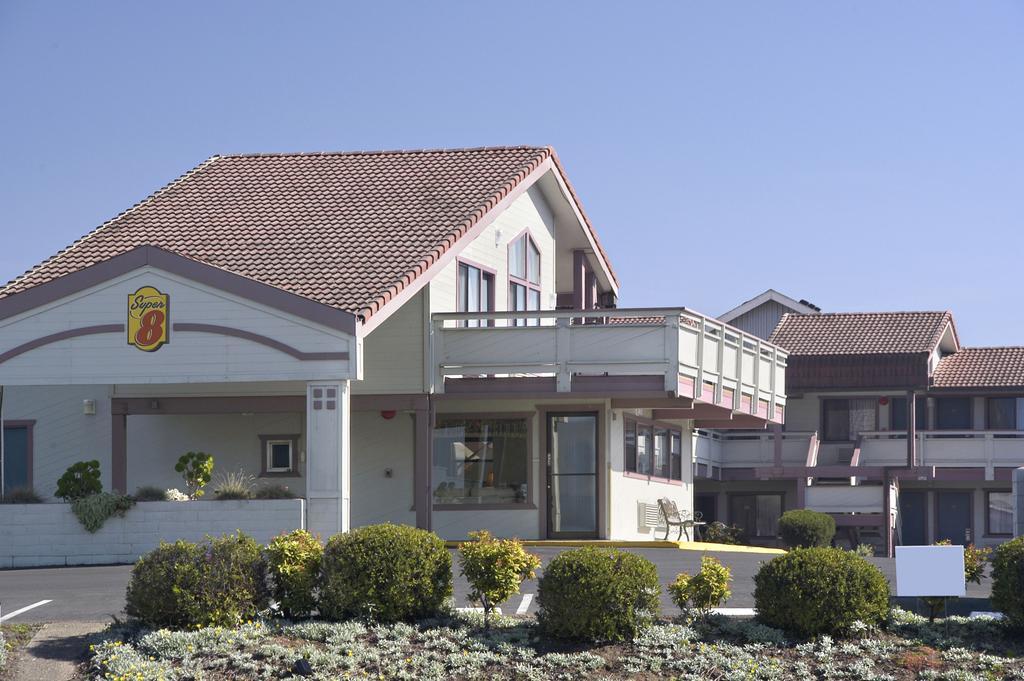 ซูเปอร์ 8 บาย วินด์แฮม ฟอร์ต บรากก์ Motel ฟอร์ตแบรก ภายนอก รูปภาพ